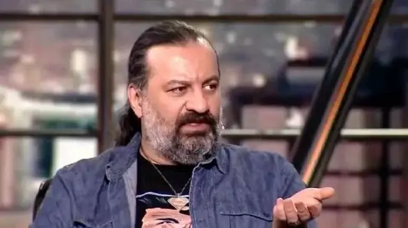 مهراب قاسم خانی با هوش مصنوعی امپراطور یونان شد! 