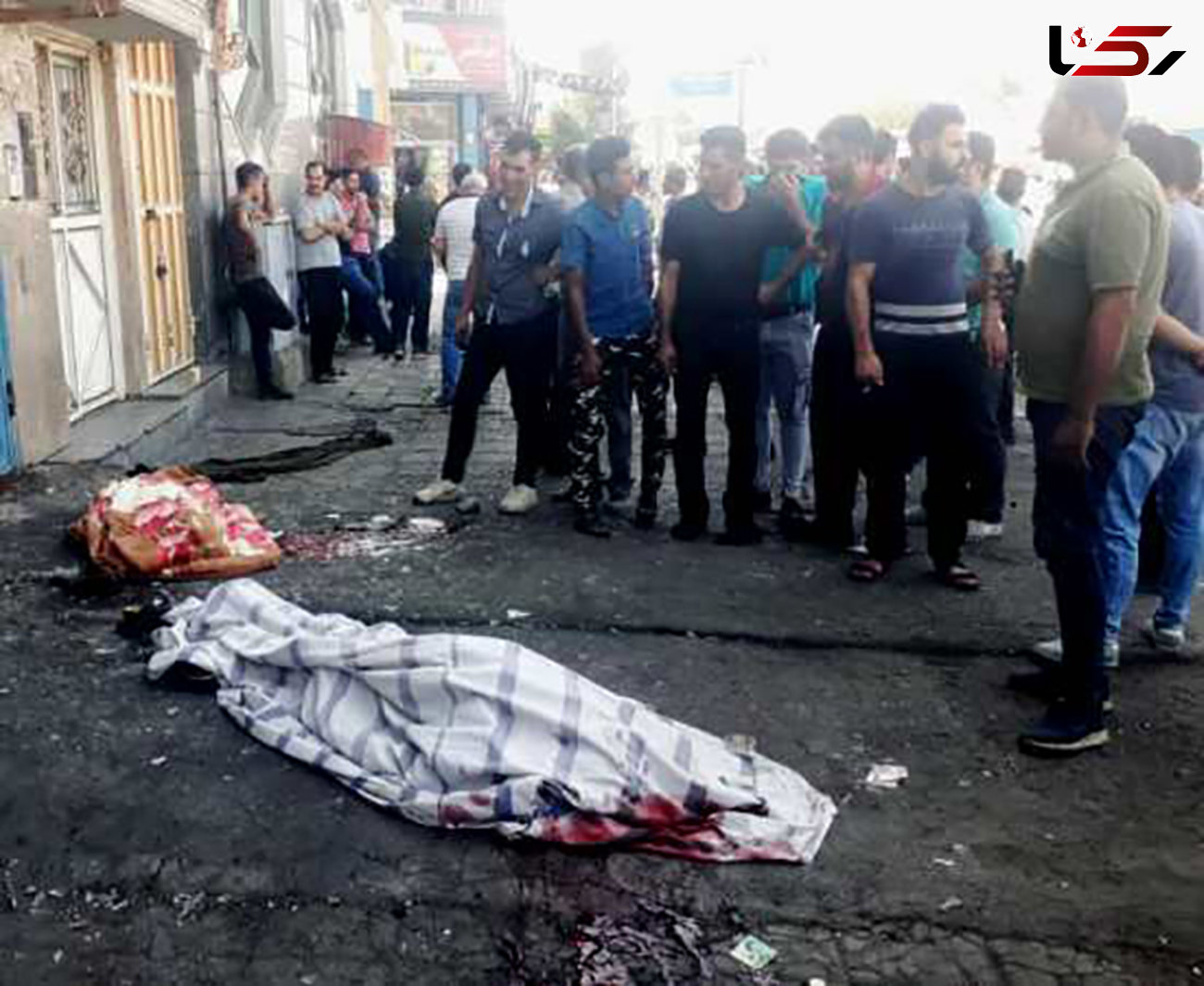 عکس اجساد 2 کشته در انفجار هولناک شیراز + جزییات