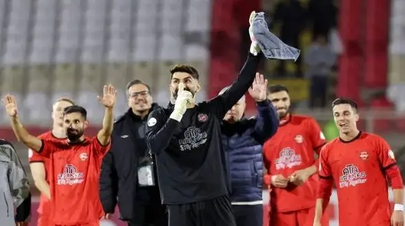 «سوگلی» قلعه‌نویی گوشه رینگ افتاد