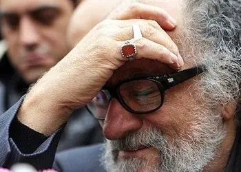 واکنش داریوش ارجمند به صف کشیدن قطاری ناو آبراهام لینکلن در نزدیکی ایران:آن قمار باز متعجب است که چرا ایران با وجود آمدنِ این همه ناو و نیروی نظامی تسلیم نمی شود، اما او نمی داند که...