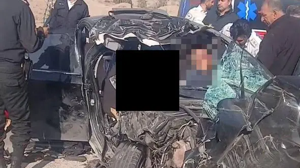 فیلم صحنه مرگ تلخ همسر سقاب اصفهانی، معاون رئیس جمهور در تصادف جاده ای