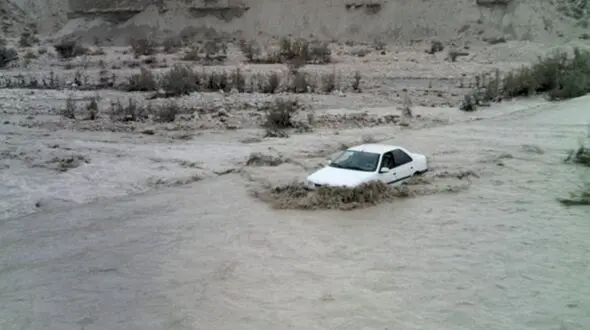 جاده شهرکرد - اندیکا زیر آب رفت +عکس