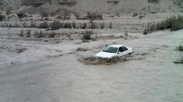 جاده شهرکرد - اندیکا زیر آب رفت +عکس