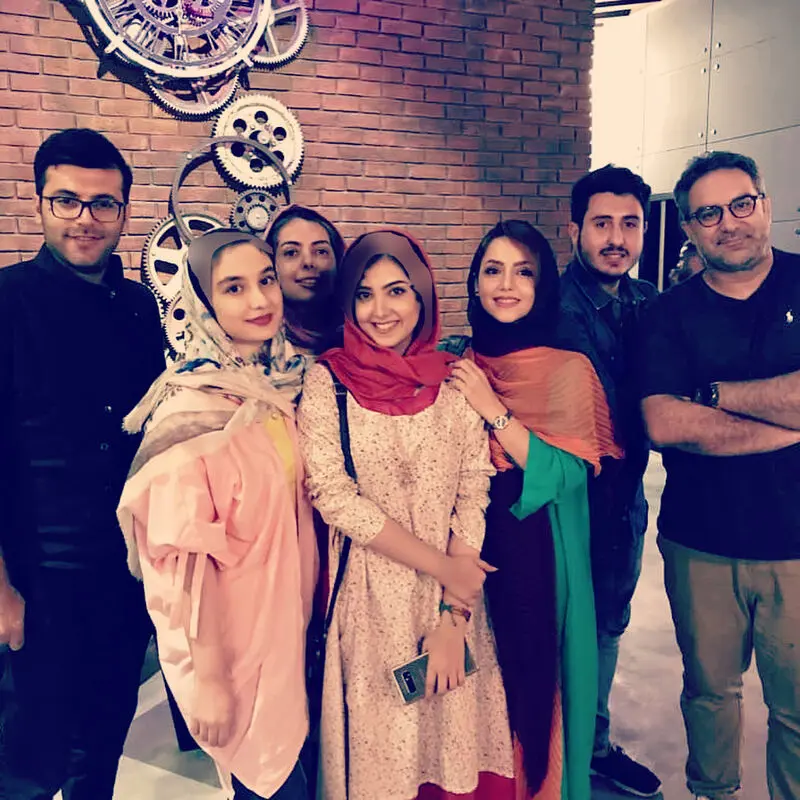 زیبا کرمعلی در جمع دوستان 