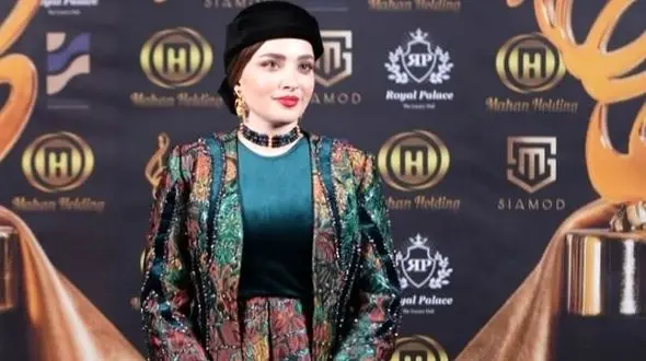 فیلم / بهنوش طباطبایی هشتک پُز نیست سبک زندگیمه رو اینجوری رونمایی کرد/ پشت پرده استایل شیک و منحصربه فرد خانوم بازیگر چیست؟