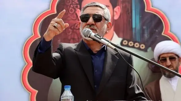 فراجا در برابر کسانی که سرمایه اصلی این مردم و نظام را خدشه دار می کنند ایستاده است/ نقش کارکنان فراجا در تامین امنیت کشور یک نقش اساسی است