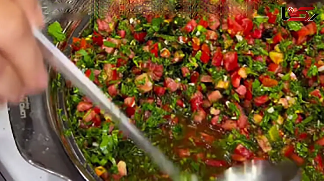 ترشی گوجه فرنگی یک ترشی متفاوت و خوشمزه برای کنار غذا + فیلم