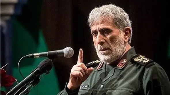 عکس/ سردار قاآنی در جوانی و در جلسه فرماندهان در جبهه؛ دهه ۶۰