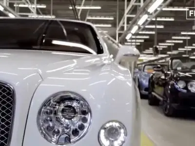 چگونه مرسدس بنز مایباخ در آلمان تولید می‌ شود؟ / فیلم