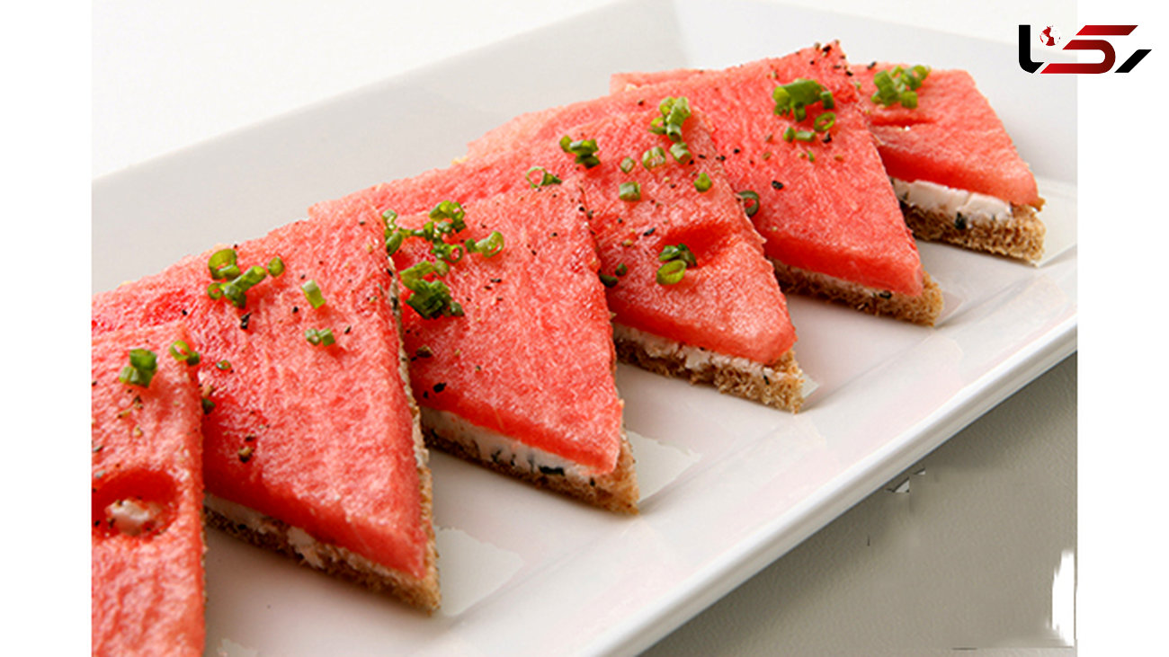 ساندویچ هندوانه انتخابی عالی برای شب یلدا