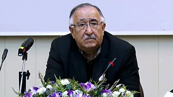  انتقال 200 میلیون ذره کرونا با عطسه و سرفه / تا دوسال دیگر واکسن ضد کرونا  نخواهیم داشت