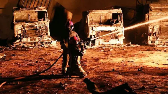 آتش سوزی بزرگ گمرک ادامه دارد / افغانستان از ایران کمک خواست  + فیلم