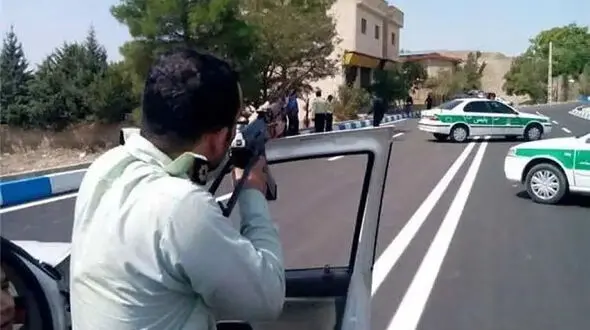 تبادل آتش بین 5 سارق مسلح و پلیس در تهران /  یک سارق کشته شد