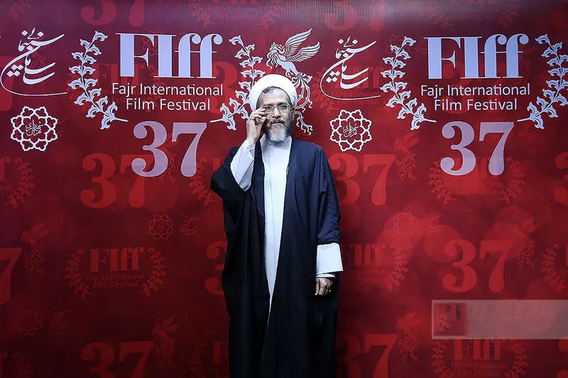 با حقوق مهناز افشار و نوید محمدزاده چه کارهایی می‌شود کرد؟