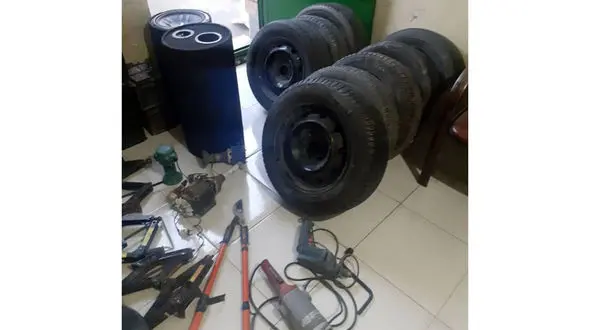 فیلم بازداشت منصور خلافکار قلعه میر / معتادان با او آشنا بودند