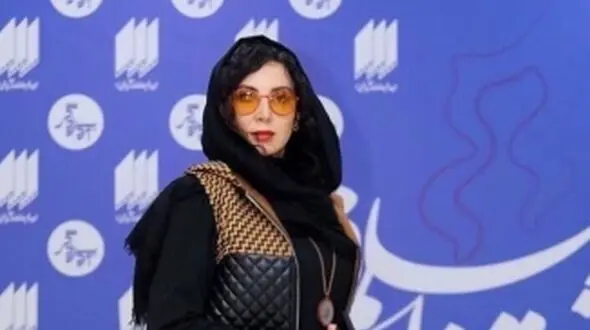حضور لیلا بلوکات و دوستان موفقش در یک رستوران لاکچری