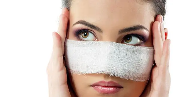 کدام روش جراحی بینی کم خطرتر است؟