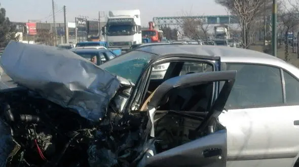 وحشت 7 زن و مرد در تصادف هولناک سمند در جاده کرمان