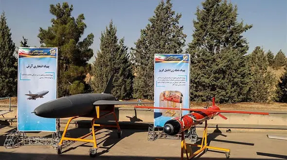 رونمایی از جدیدترین پهپاد نقطه زن نیروهای مسلح +عکس 