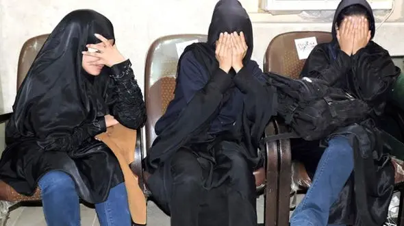 3 دختر دانشجو در دام افیونی دانشجوی اخراجی / یک پرونده قاچاق مواد مخدر در کرمان