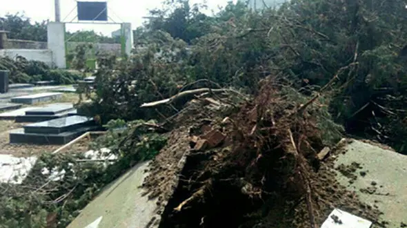 نبش قبر به علت وقوع طوفان بابل+ عکس