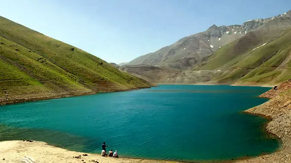 سقوط جوان 27 ساله از ارتفاع 20 متری در دماوند