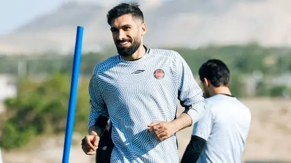 عارف آقاسی؛ ستاره‌ای متفاوت در بازار نقل‌وانتقالات در انتظار تصمیم نهایی!