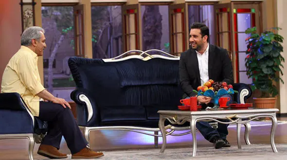 گفتگوی جنجالی خواننده معروف در دورهمی + فیلم و عکس