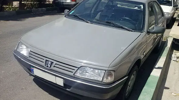 جاساز بیش از یک میلیارد ریال گوشی قاچاق در سپر پژو آردی+عکس