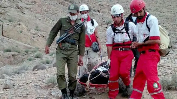 کشف جسد جوان 31ساله در ارتفاعات فولاد شهر+عکس