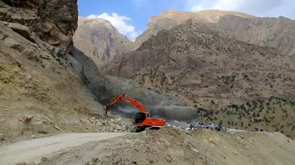 درخواست نماینده آبادان از شینا انصاری برای شفاف سازی عملکرد سازمان محیط زیست در  برخی از پروژه‌های انتقال آب 