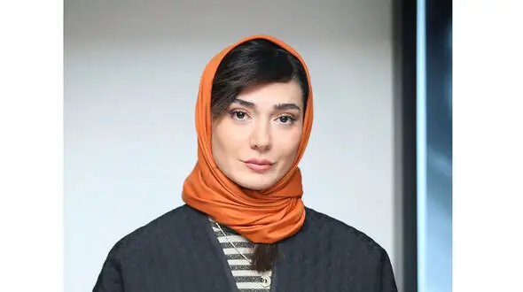 مینا وحید تنها بازیگر بی آرایش ایران ! / تفاوت فاحش با دیگر خانم بازیگران !