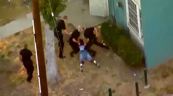 تعقیب هیجان انگیز یک زندانی فراری با هلی کوپتر پلیس + فیلم