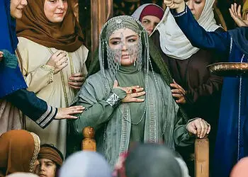 خانه مه‌لقا باقری بازیگر «رویای نیمه شب» چه شکلی است؟ نگاهی به فضای شخصی این بازیگر