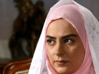 عکس  / لباس عروس ساده و منحصربفرد سمانه پاکدل، مهتابِ سریال دلنوازان در جشن عقدش/ذوق‌زدگی وصف‌ناپذیر هادی کاظمی