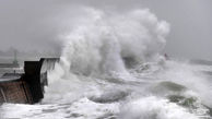 فیلم صحنه طوفان مرگبار در انگلیس / هشدار قرمز صادر شد + عکس