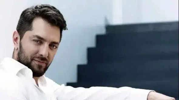 شیطنت بهرام رادان برای یک دختر بچه + عکس/ آقای بازیگر از قالب هنرمندی خارج شد