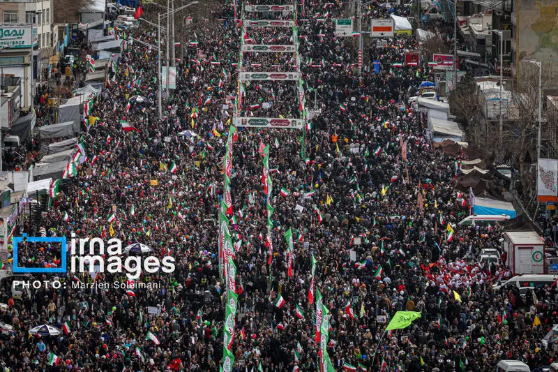 حضور مردم ایران در راهپیماتیی 22 بهمن 1404