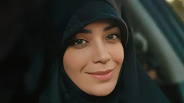 تفریحات ساده و مادرانه های زیبای الهام چرخنده برای پسر کوچکش ارسطو در شهربازی/ چقدر بامزه و نازه+ویدیو