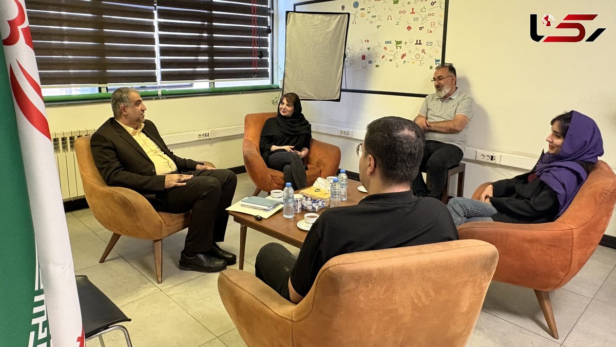 تقدیر مدیرمسئول «پایان تیتر» از مدیرعامل رکنا به‌ دلیل حمایت از خبرنگار در نشست معاون وزیر بهداشت
