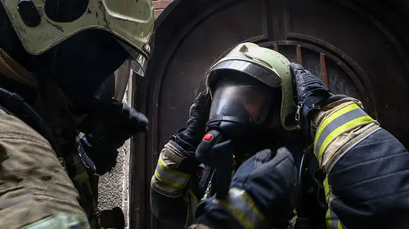 آتش سوزی در بیمارستان کیش + فیلم