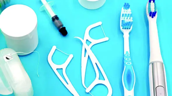 ریزپلاستیک‌های پنهان در محصولات بهداشت دهان: آنچه باید بدانید