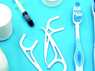 ریزپلاستیک‌های پنهان در محصولات بهداشت دهان: آنچه باید بدانید