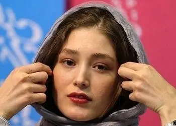 نگاهی به دسته گل عروسی فرشته حسینی همسر نوید محمدزاده روز عقدشان +عکس/ژیپسوفیلیا در دستان عروس هنرمند