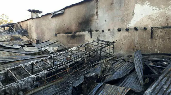 آتش سوزی در سوله 2 هزار متری جاده خاوران + عکس 