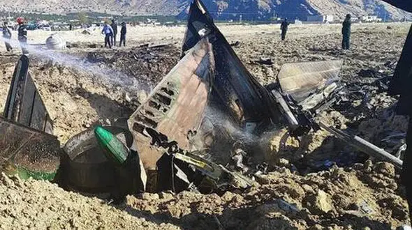 اولین فیلم از خلبان جت نظامی سوخو 22 پس از حادثه سقوط