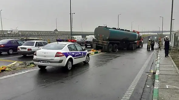 حادثه وحشتناک برای تانکر سوخت در غرب تهران + عکس