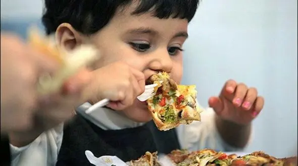 پرخوری در کودکان /  علل ها و راهکار کاهش وزن

