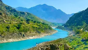 دشت سوسن ایذه؛ بهشتی پنهان در 37 کیلومتری ایذه / فیلم و عکس