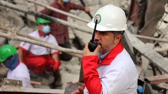  عملیات تخصصی آواربرداری در متروپل آبادان ! /  استانداردهای جهانی رعایت شده است !